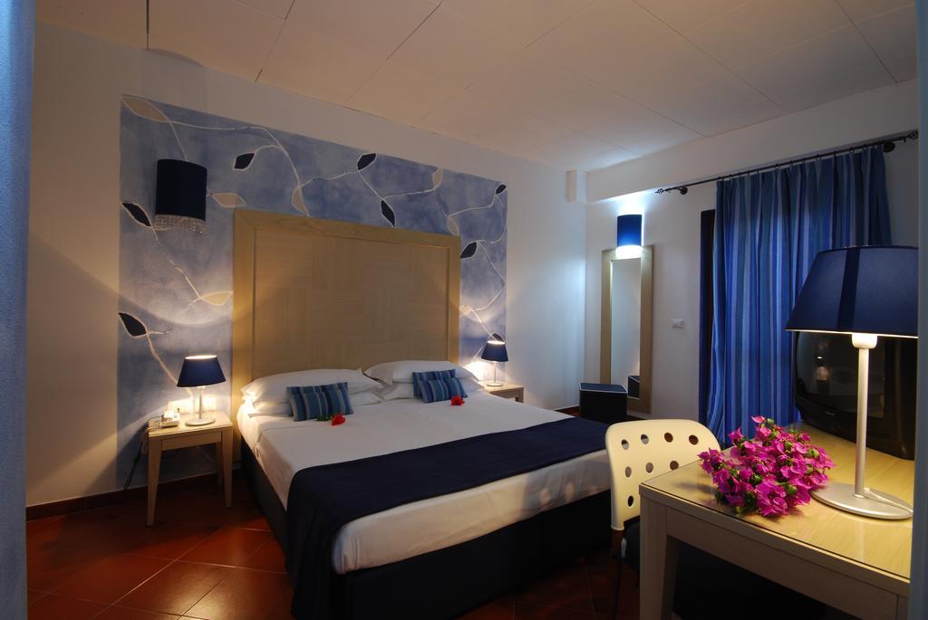 Cala Rosa Club Hotel Stintino Szoba fotó